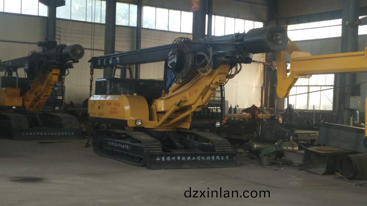 凱澳鏇(xuan)挖(wa)鑽(zuan)機車間